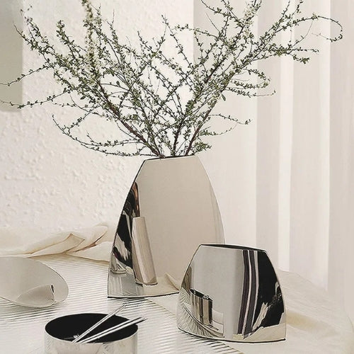 Vase Moderne en métal lisse - Vase en métal